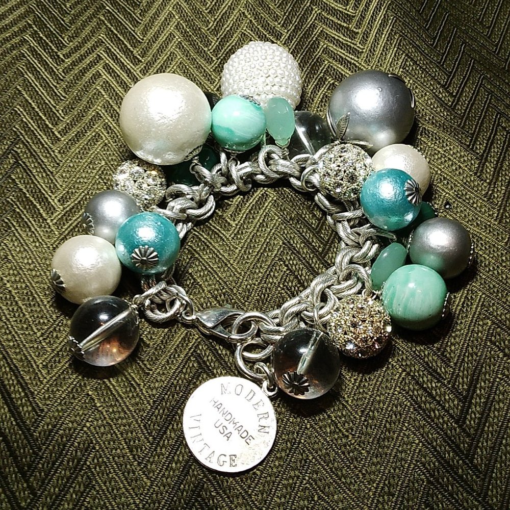 Modern Vintage Bracelet - NEW